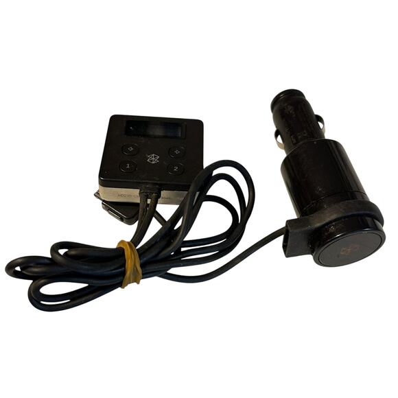 Microsoft Zune Car Pack - Charger FM Transmitter - Picture 1 of 4